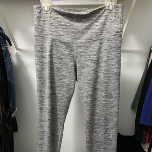 High waisted gray leggings